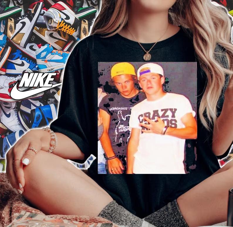 Frat Narry Graphic Harry And Niall One Direction Trending 2022 T-Shirt t-shirt