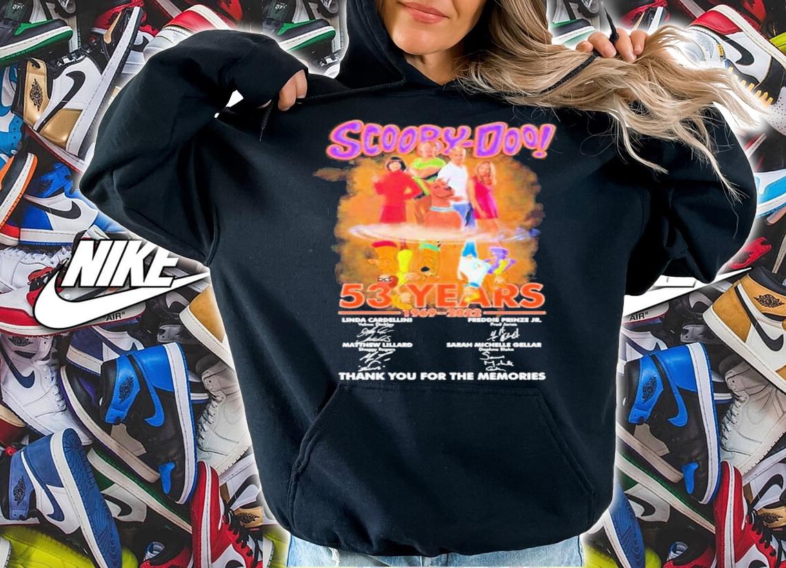 Scooby-Doo Water Reflection 53 Years 1969-2022 Signatures Thank You For The Memories T-Shirt t-shirt