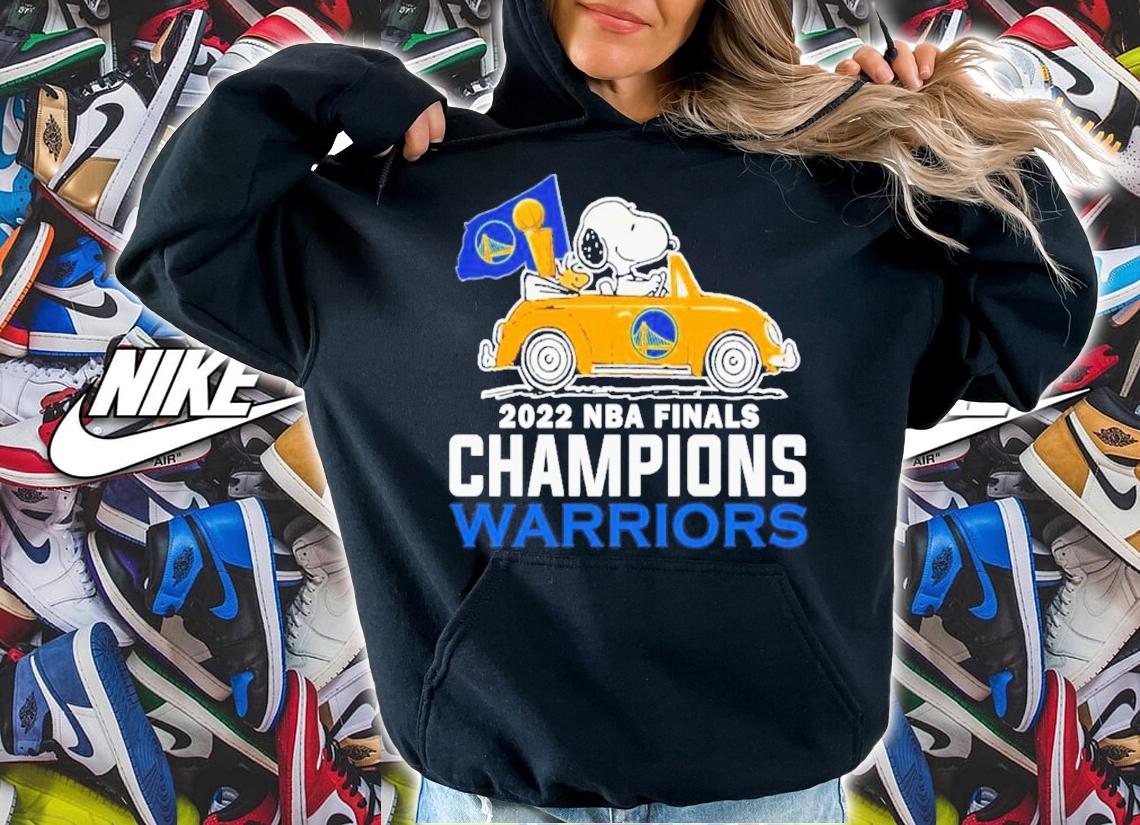 Snoopy And Woodstock Riding Car Golden State Warriors NBA Finals Champions 2022 T-Shirt t-shirt
