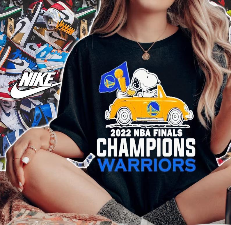 Snoopy And Woodstock Riding Car Golden State Warriors NBA Finals Champions 2022 T-Shirt t-shirt