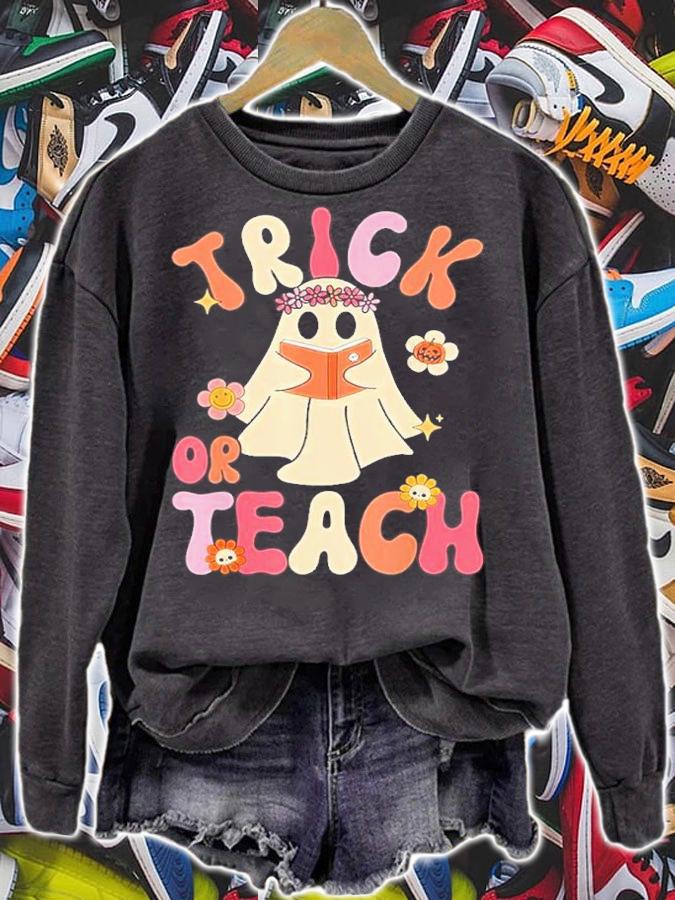 Teacher Halloween Groovy Halloween Trick Or Teach Retro Floral Ghost Shirt t-shirt sweatshirt