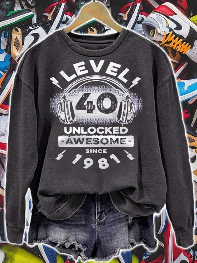 40Th Birthday Gift Level 40 Unlocked Awesome Since 1981 Men Premium Shirt t-shirt sweatshirt