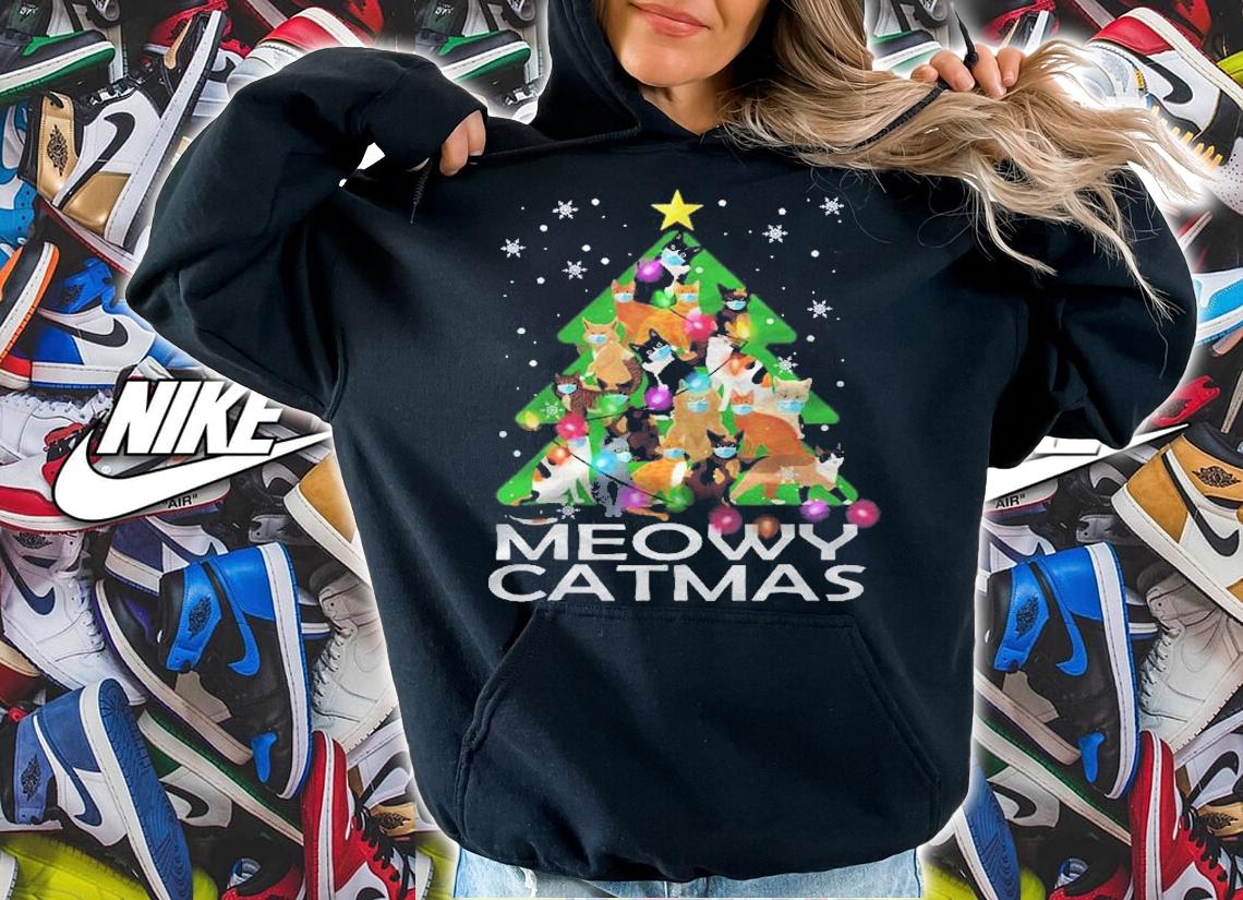 Meowy Catmas Christmas Tree Cats Wear Mask Xmas Cat Lover Shirt t-shirt