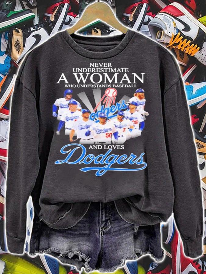 Never Underestimate A Woman Who Understands Baseball And Loves Dodgers Signatures Shirt t-shirt