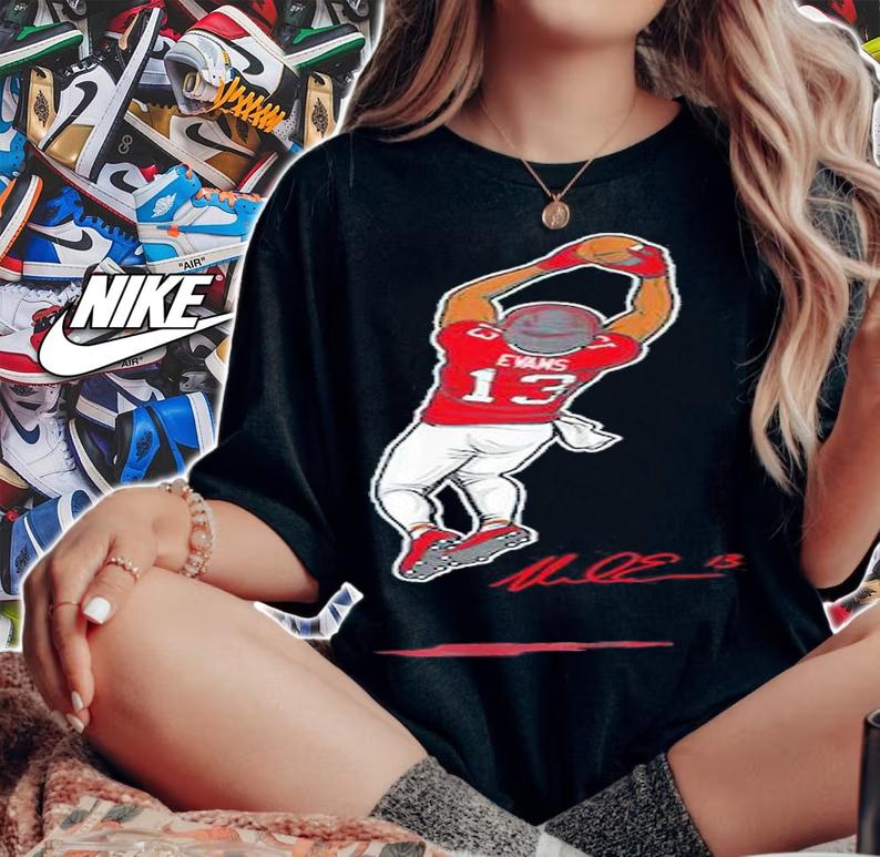 Mike Evans Football The Catch Shirt t-shirt woman shirt