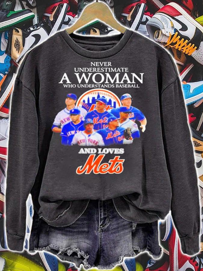 Never Underestimate A Woman Who Understands Baseball And Love New York Mets Shirt sweatshirt