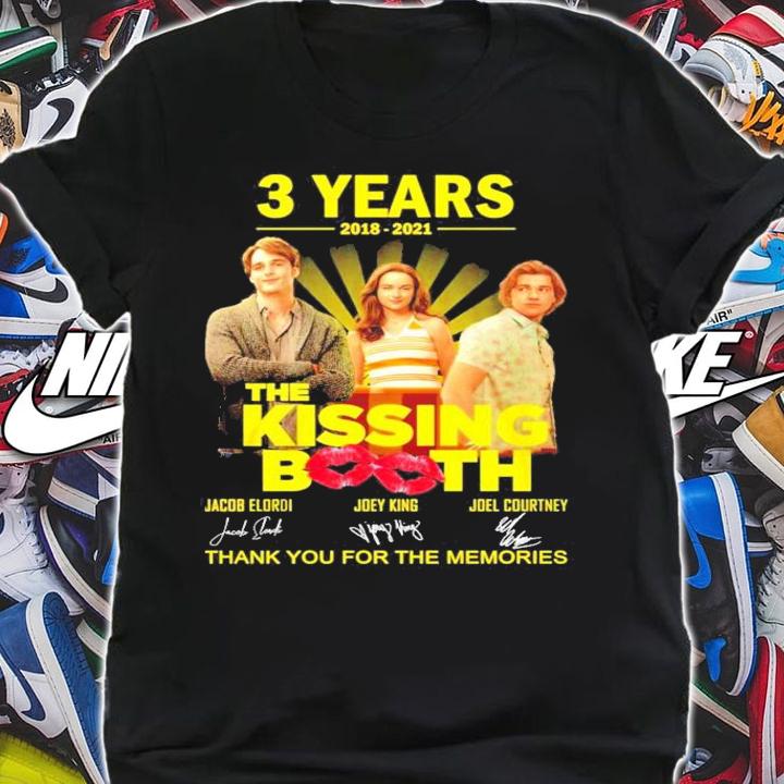 The Kissing Booth 3 years 2018 2021 signatures t-shirt shirt