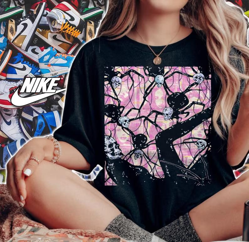 Monsters spider skull horror T-shirt woman shirt