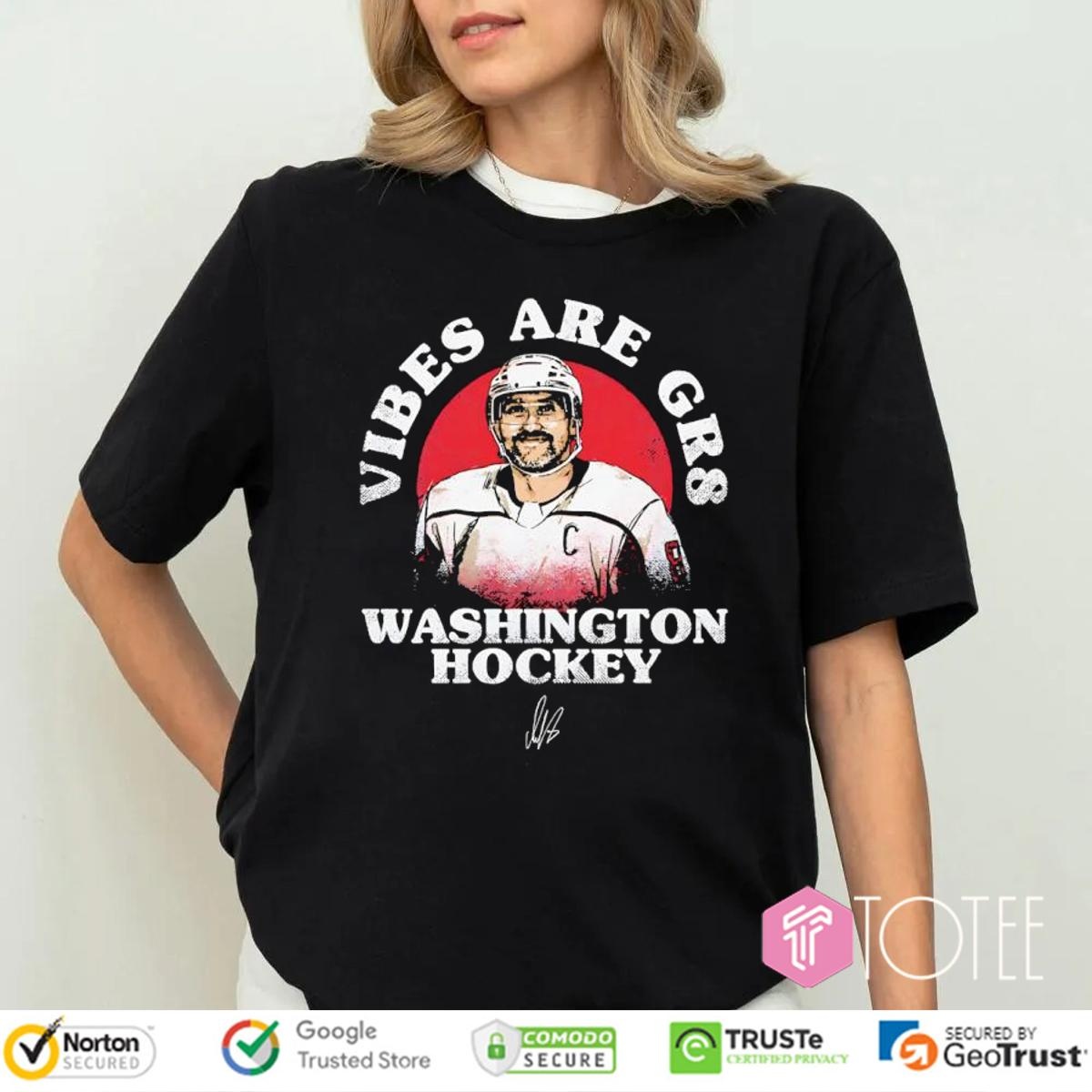 Women's Shirt Women's Shirt
